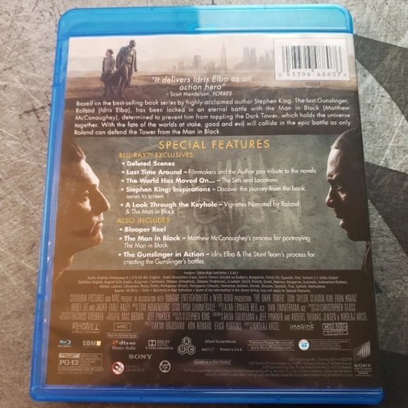 The Dark Tower Blu-ray - Picture 2 of 4
